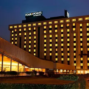 https://four-points-by-sheraton-padova.hotelinveneto.com
